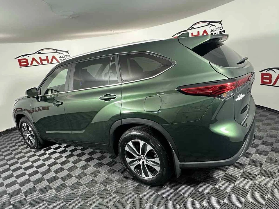 2023 Toyota Highlander - Image 5 of 21