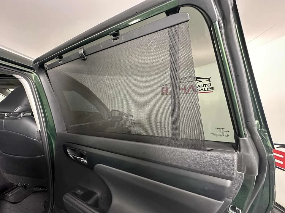 2023 Toyota Highlander - Image 19 of 21