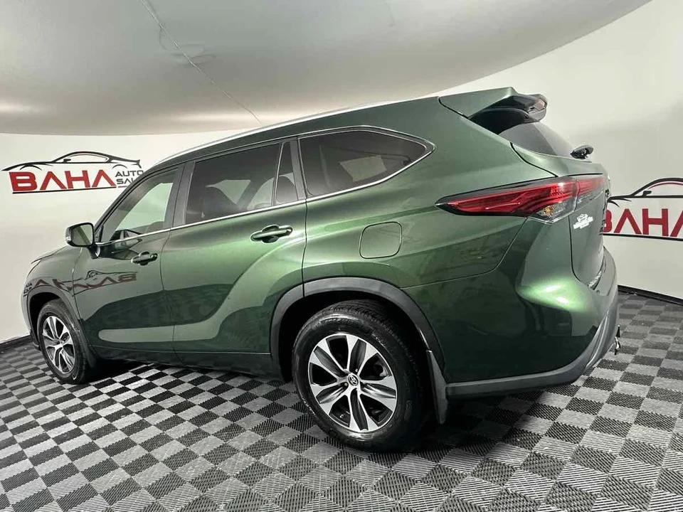 2023 Toyota Highlander - Image 6 of 21