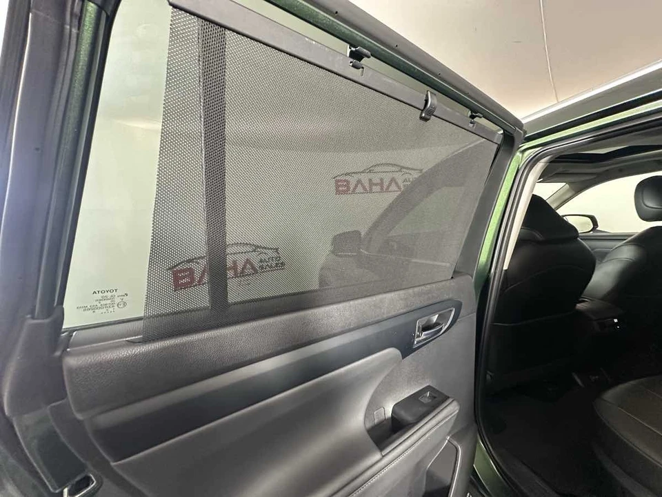 2023 Toyota Highlander - Image 18 of 21