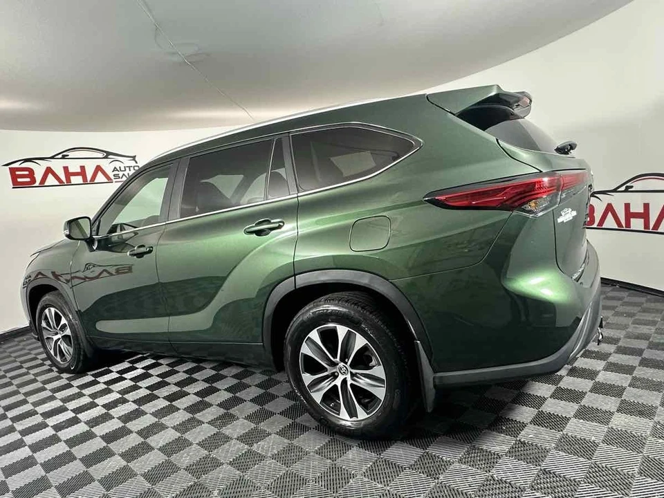 2023 Toyota Highlander - Image 6 of 21