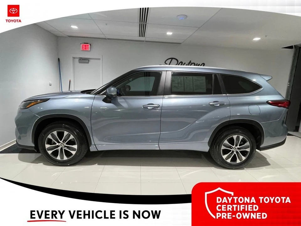 2023 Toyota Highlander - Image 4 of 12