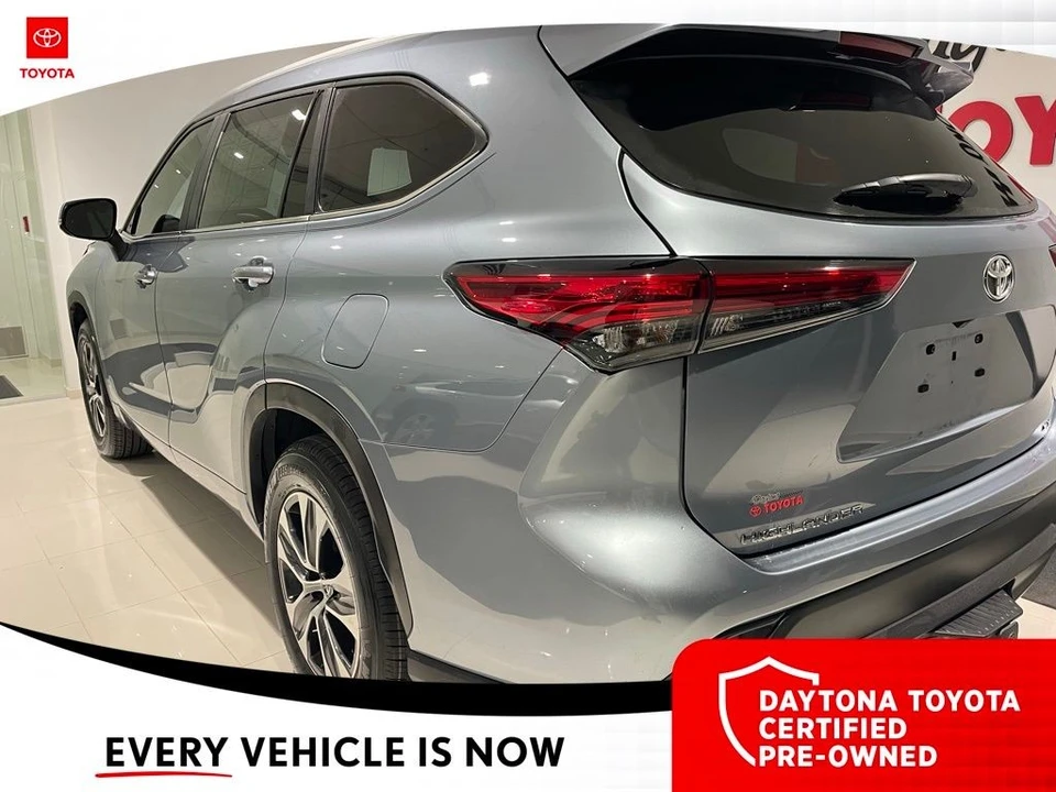 2023 Toyota Highlander - Image 8 of 12