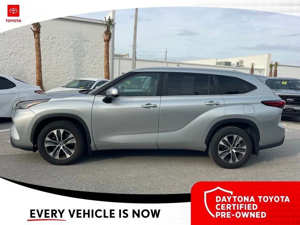2023 Toyota Highlander - Image 10 of 10