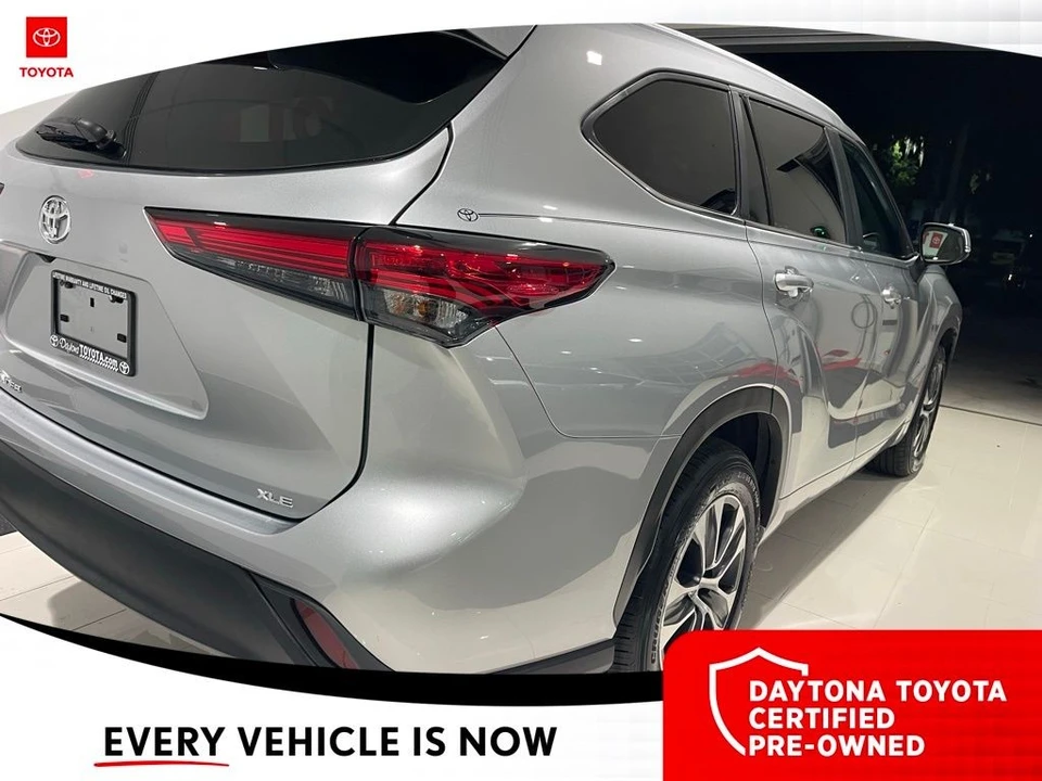 2023 Toyota Highlander - Image 9 of 12
