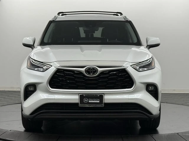 2023 Toyota Highlander - Image 6 of 12