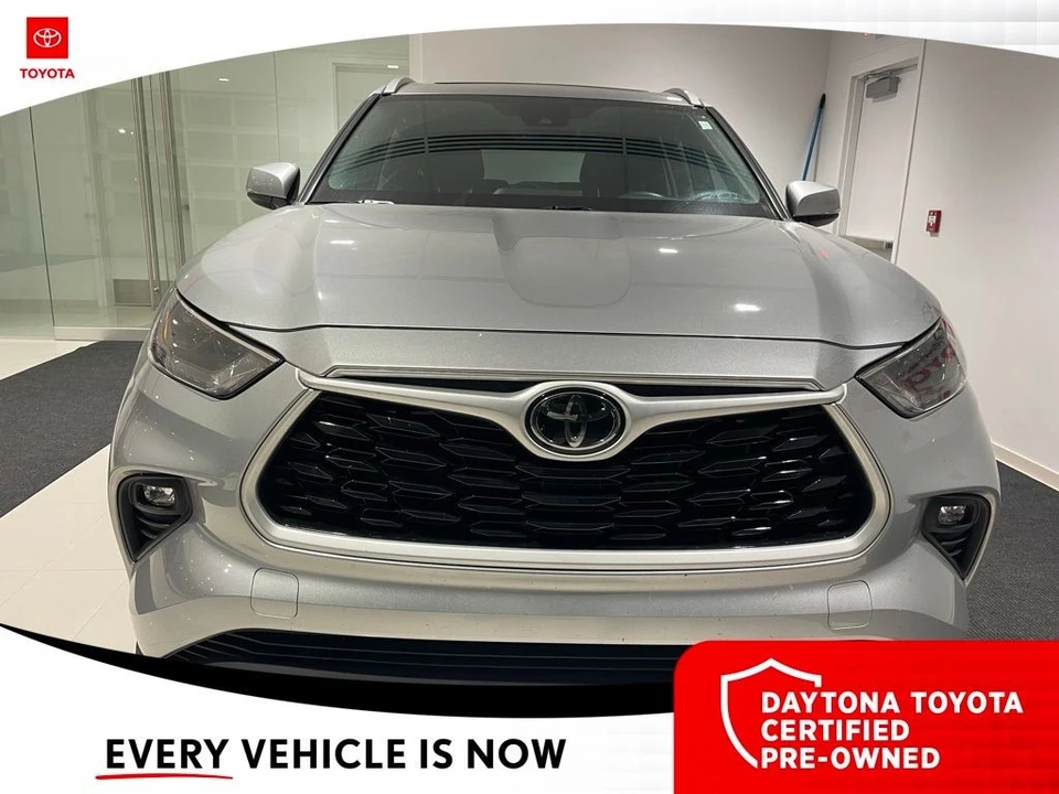 2023 Toyota Highlander - Image 10 of 10