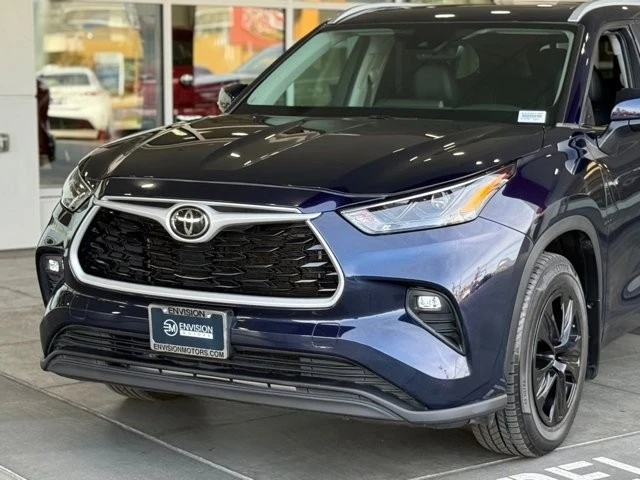 2023 Toyota Highlander - Image 3 of 21