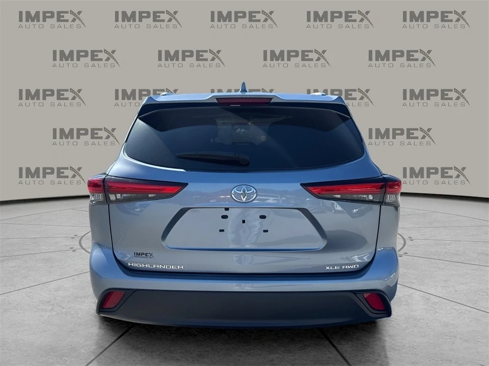 2023 Toyota Highlander - Image 4 of 12
