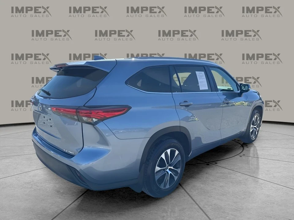 2023 Toyota Highlander - Image 5 of 12