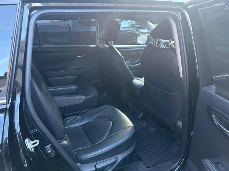 2023 Toyota Highlander - Image 12 of 12