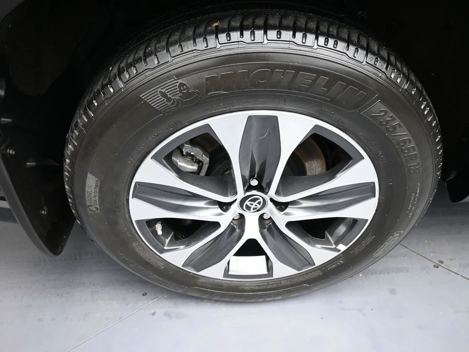 2023 Toyota Highlander - Image 12 of 12