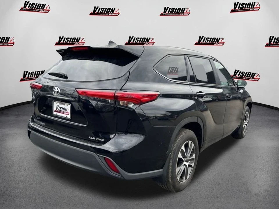 2023 Toyota Highlander - Image 5 of 12