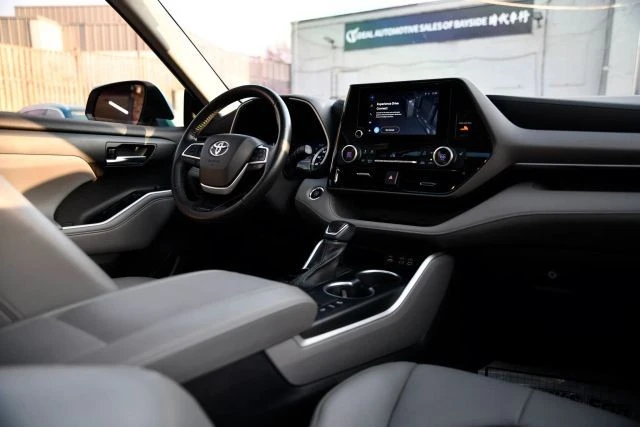 2023 Toyota Highlander - Image 21 of 21