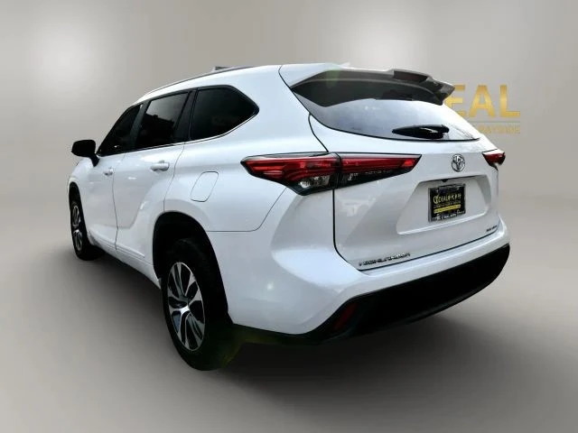 2023 Toyota Highlander - Image 5 of 21