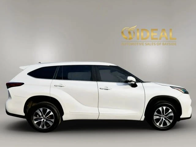 2023 Toyota Highlander - Image 8 of 21