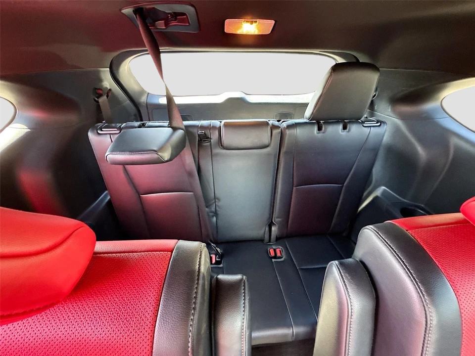 2023 Toyota Highlander - Image 7 of 19