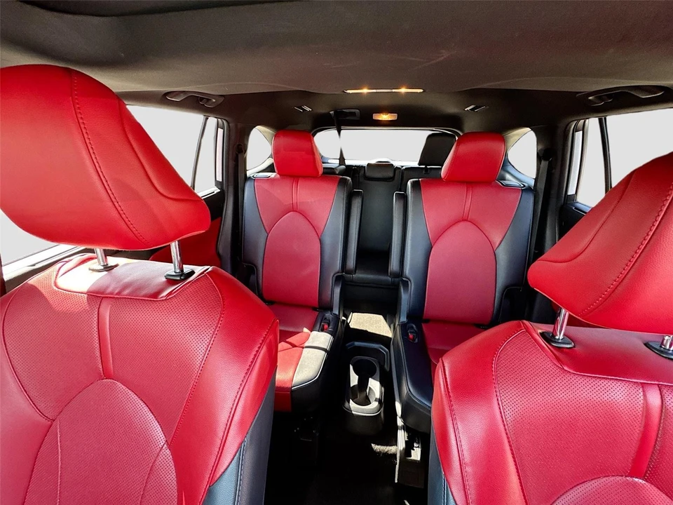 2023 Toyota Highlander - Image 19 of 19