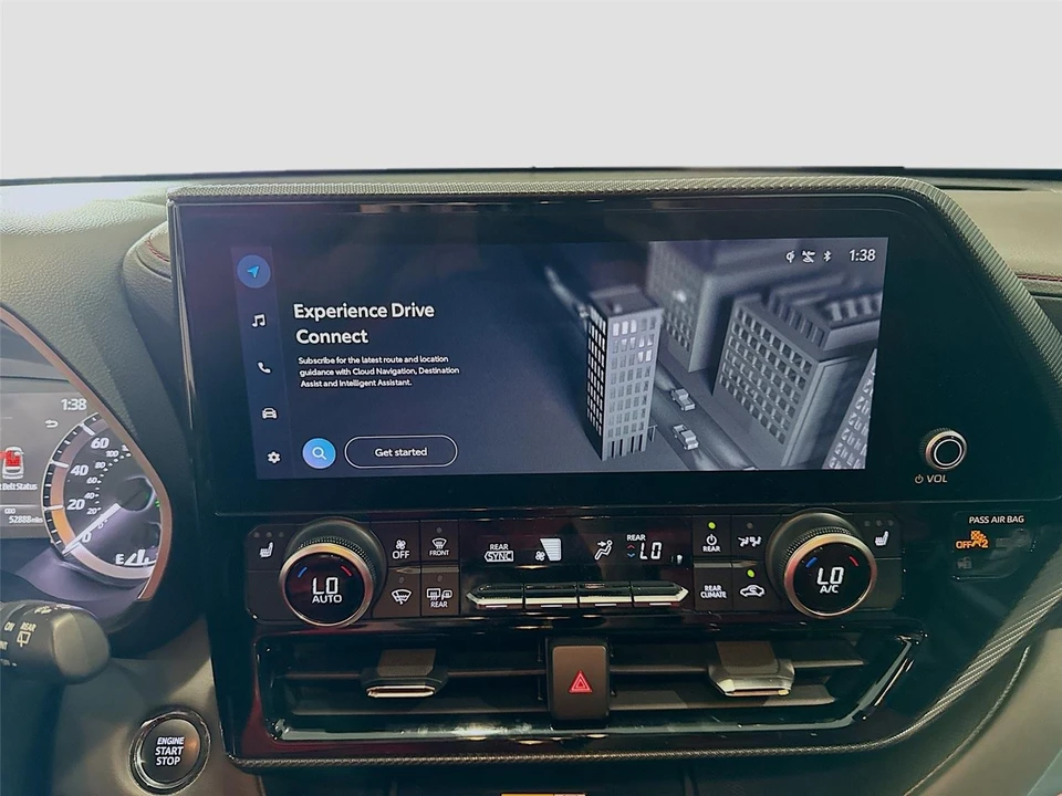 2023 Toyota Highlander - Image 11 of 21