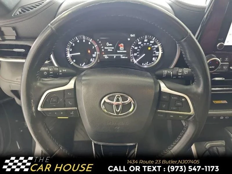 2023 Toyota Highlander - Image 7 of 9