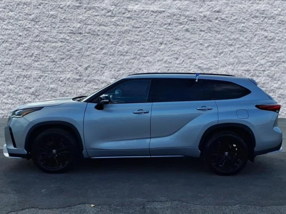 2023 Toyota Highlander - Image 4 of 21