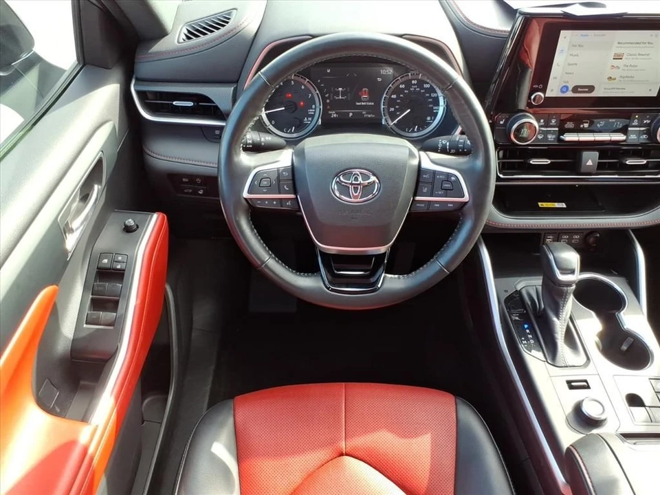 2023 Toyota Highlander - Image 5 of 21