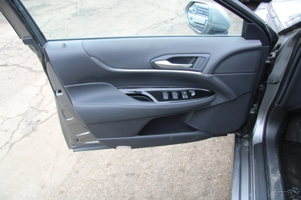 2023 Toyota Mirai - Image 11 of 21
