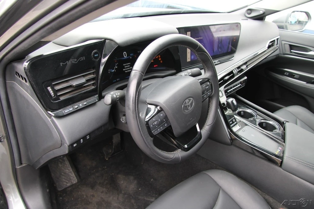 2023 Toyota Mirai - Image 13 of 21