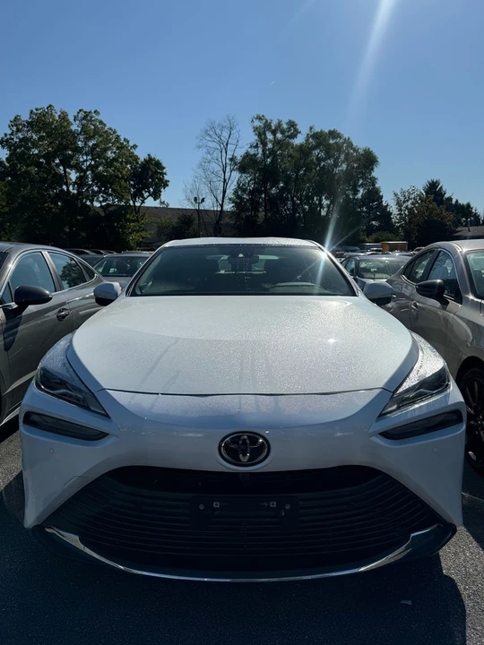 2023 Toyota Mirai - Image 2 of 11