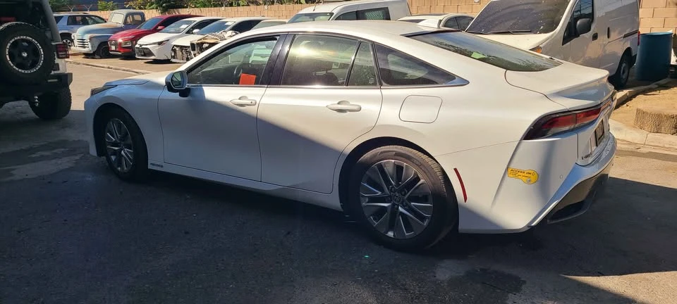 2023 Toyota Mirai - Image 5 of 8