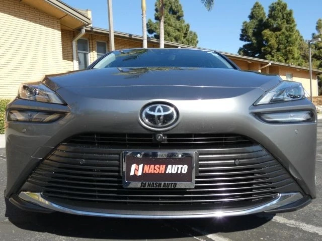 2023 Toyota Mirai - Image 18 of 21