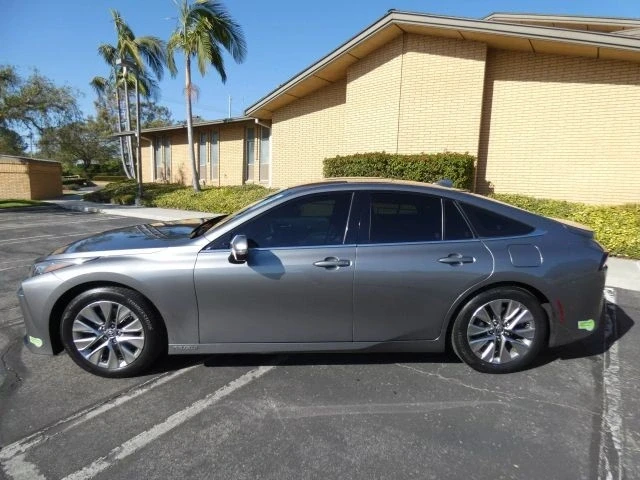 2023 Toyota Mirai - Image 15 of 21