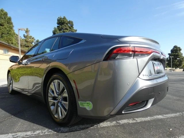 2023 Toyota Mirai - Image 12 of 21