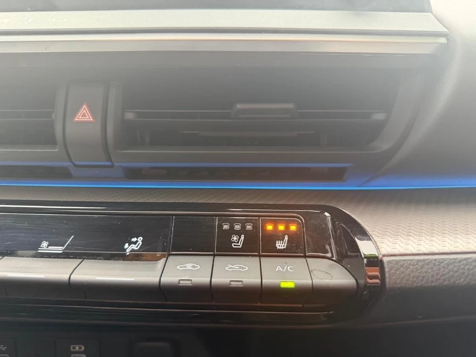 2023 Toyota Prius 5th Gen - Image 17 of 21