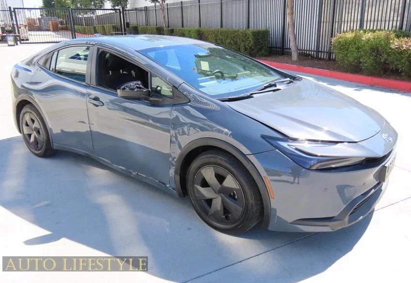 2023 Toyota Prius 5th Gen - Image 2 of 21