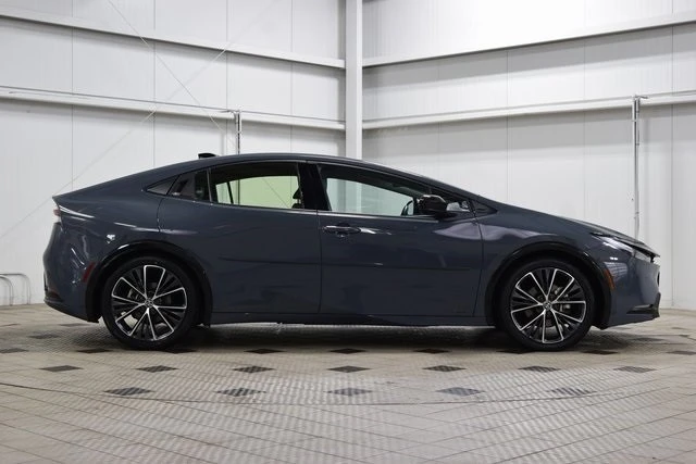 2023 Toyota Prius 5th Gen - Image 9 of 12