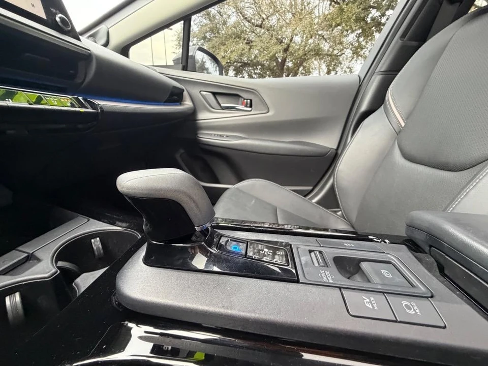 2023 Toyota Prius 5th Gen - Image 18 of 21