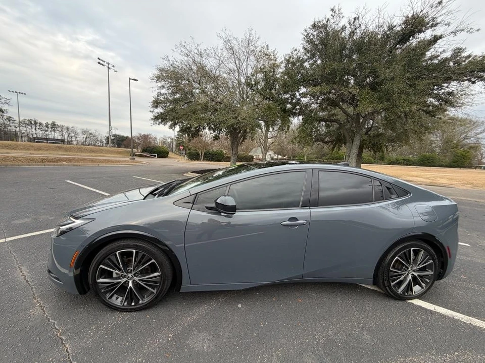 2023 Toyota Prius 5th Gen - Image 2 of 21