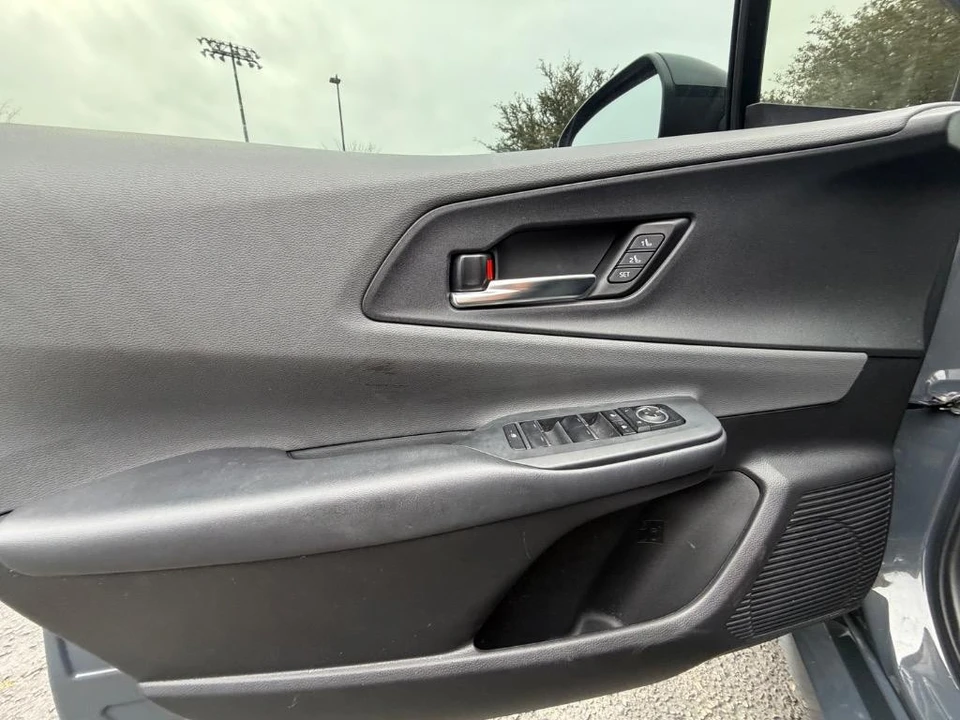 2023 Toyota Prius 5th Gen - Image 5 of 21
