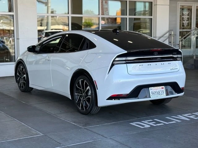 2023 Toyota Prius 5th Gen - Image 9 of 21