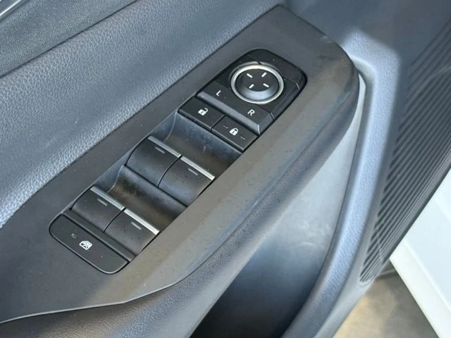 2023 Toyota Prius 5th Gen - Image 20 of 21
