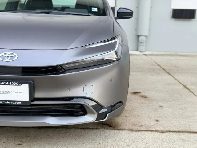 2023 Toyota Prius 5th Gen - Image 9 of 21
