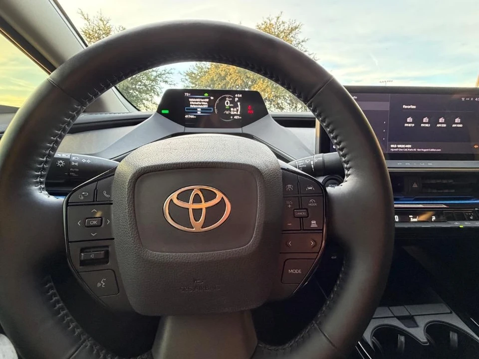 2023 Toyota Prius 5th Gen - Image 7 of 21