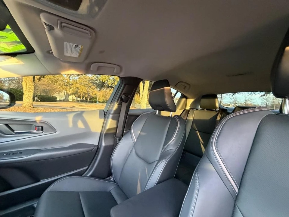 2023 Toyota Prius 5th Gen - Image 10 of 21