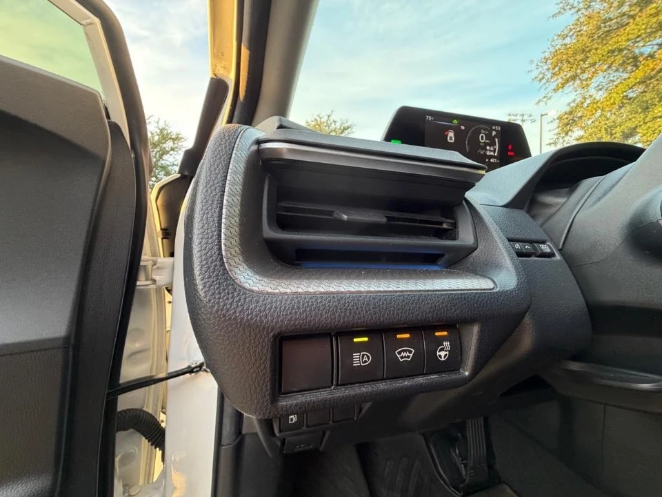2023 Toyota Prius 5th Gen - Image 6 of 21