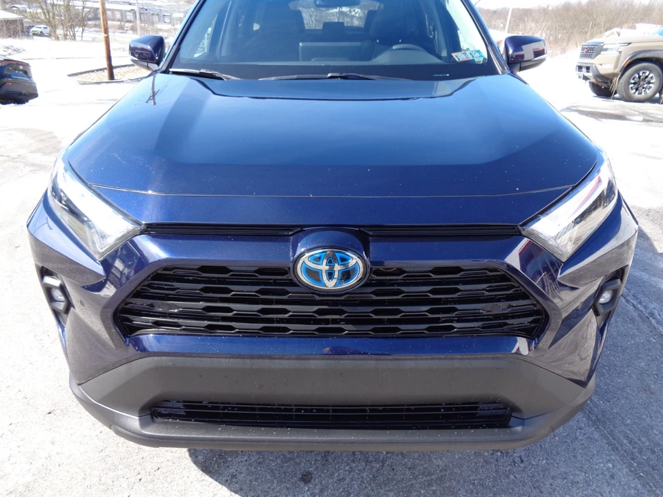 2023 Toyota RAV4 5th Gen - Image 9 of 21