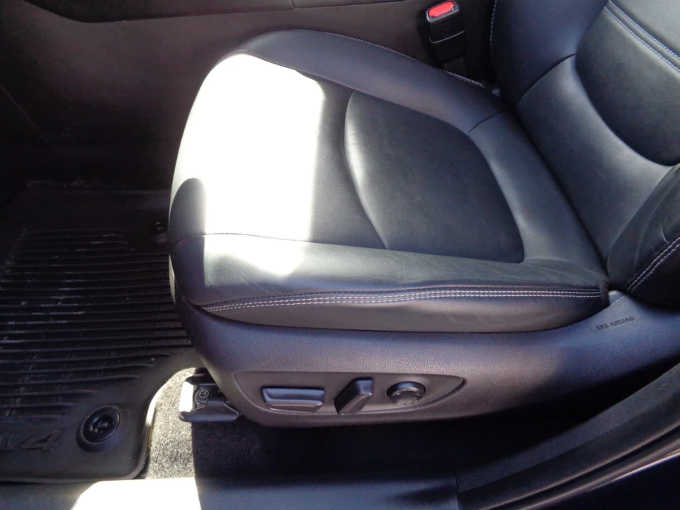 2023 Toyota RAV4 5th Gen - Image 16 of 21