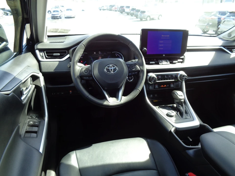 2023 Toyota RAV4 5th Gen - Image 20 of 21