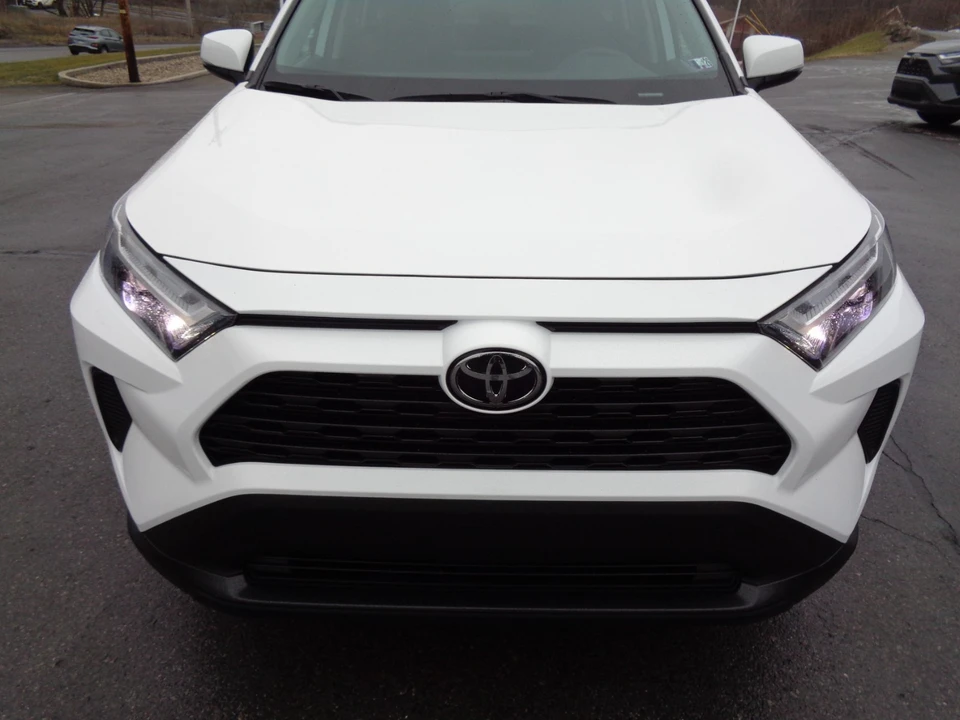 2023 Toyota RAV4 5th Gen - Image 9 of 21