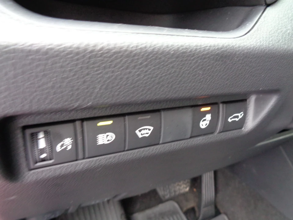 2023 Toyota RAV4 5th Gen - Image 13 of 21